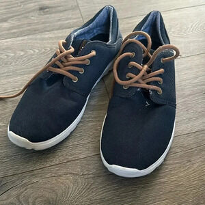 Etnies Navy Sneaker Size 10.5 women’s